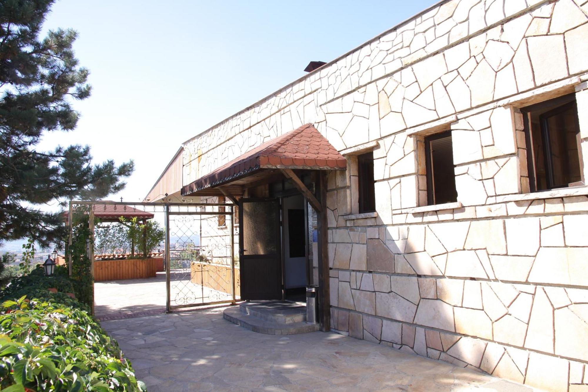 Zornica Hotel Kazanlŭk Esterno foto